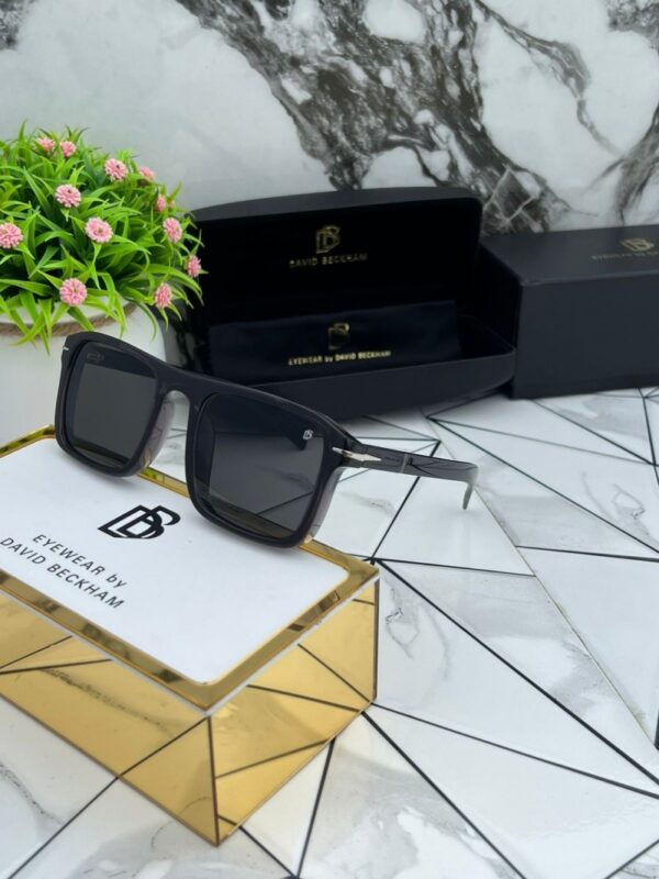 David Beckham 7007 - Image 2