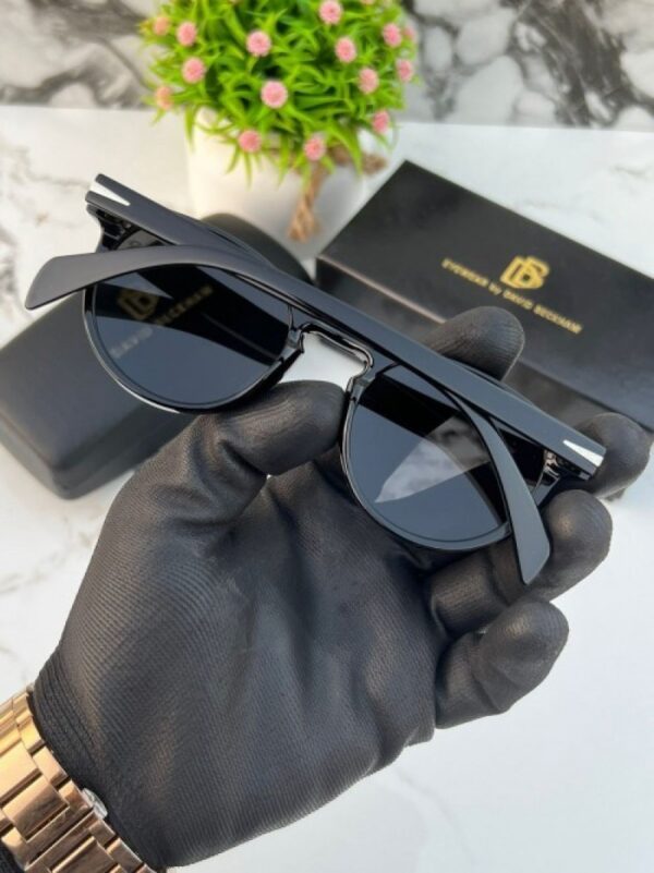 David Beckham round full black