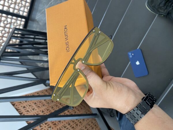 Louis_Vuitton_1822_Black_Sun - Image 6