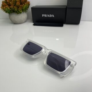 Prada_Runway_Ice_Black