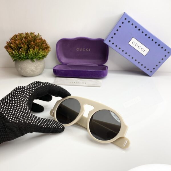 Gucci_0256_cream_black - Image 3