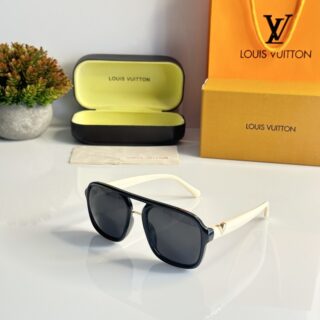 Louis_Vuitton_2360_Cream_Black