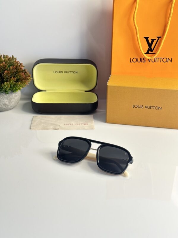 Louis_Vuitton_2360_Cream_Black - Image 3