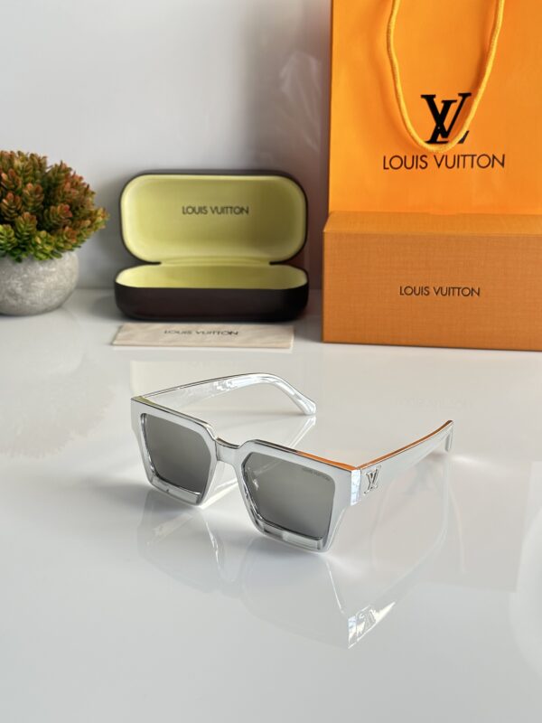 Louis_Vuitton_1505_silver_mercury - Image 3