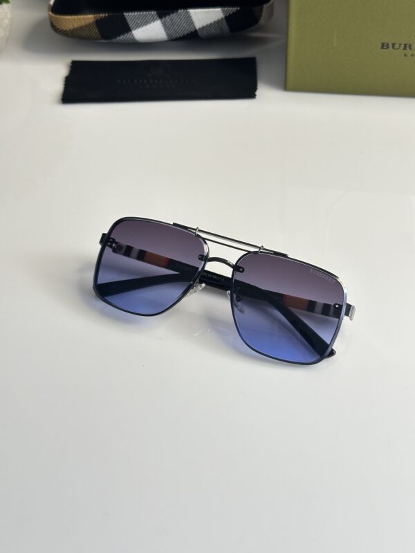 Burberry_493_Black_Blue - Image 4