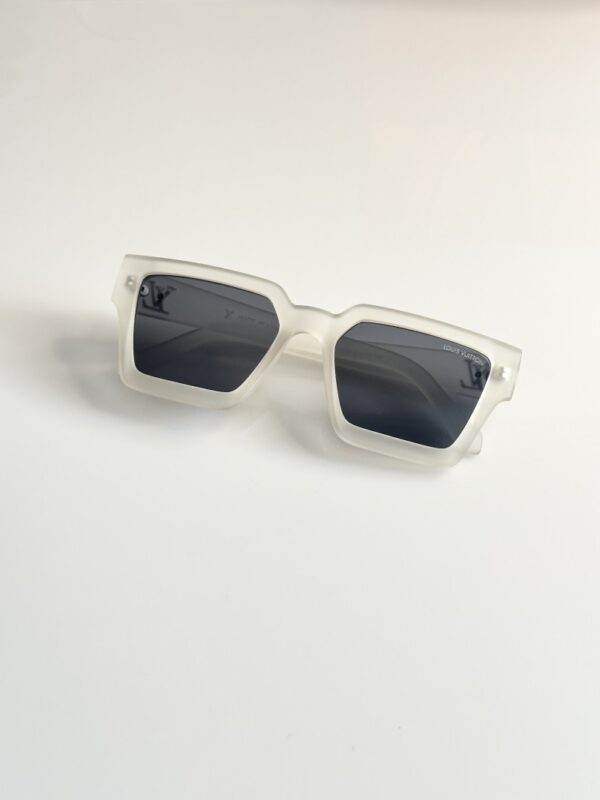 Louis_Vuitton_1505_Ice_Day - Image 4