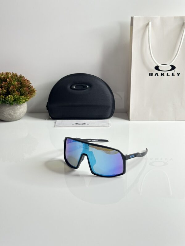 Oakely_9406_Black_Aqua