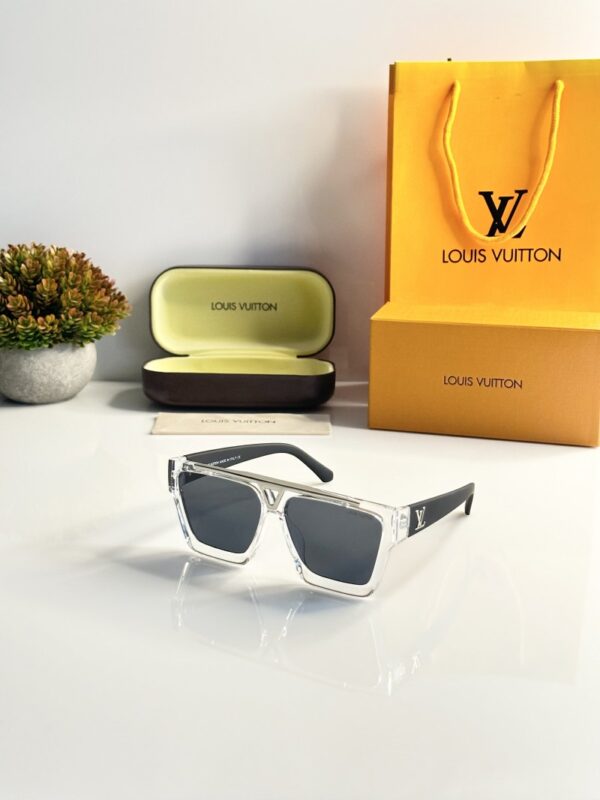 Louis_Vuitton_1502_Water_Black - Image 4