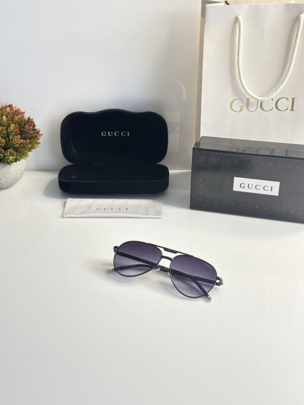 Gucci_759_Black
