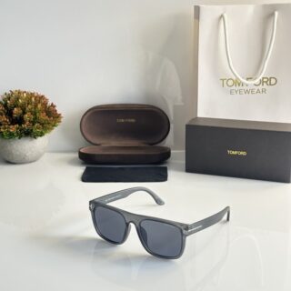 Tomford 0231 Grey