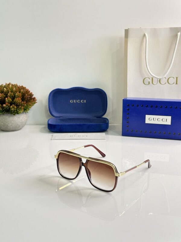 Gucci_6877_Gold_Brown - Image 4