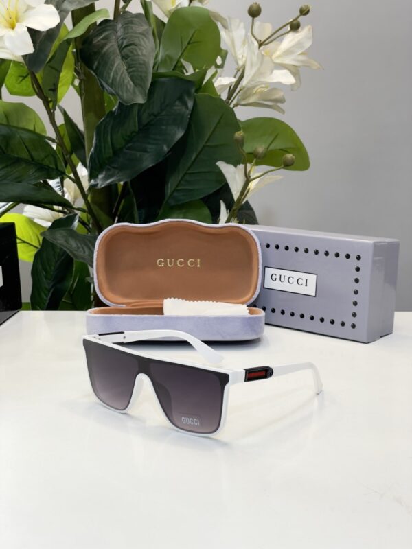 _Gucci_0565 - Image 11