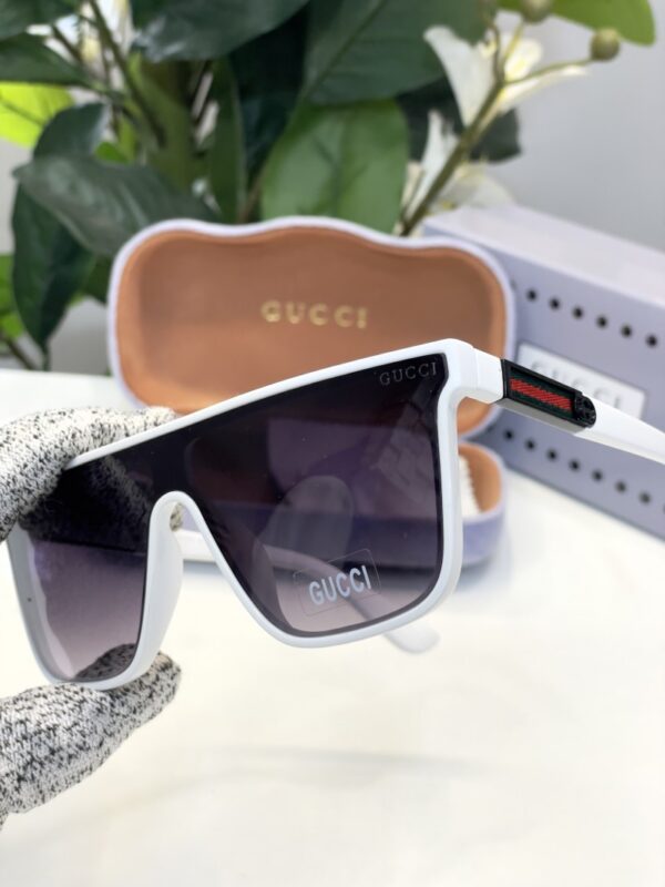 _Gucci_0565 - Image 7
