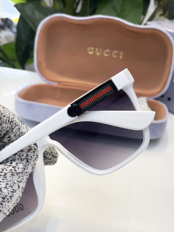_Gucci_0565 - Image 6