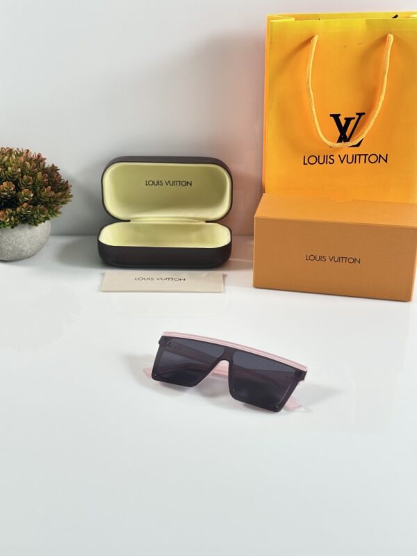 Louis_Vuitton_312_Pink_Black - Image 4