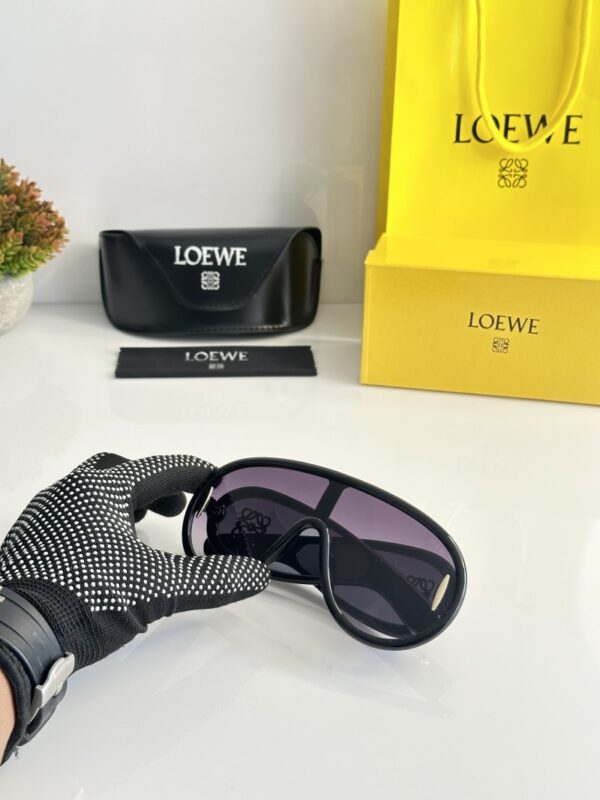 Loewe 23014 Shine Black - Image 2