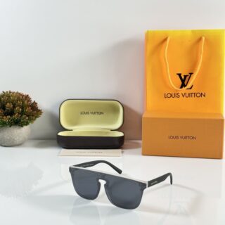 Louis_Vuitton_1822_Ice_Black