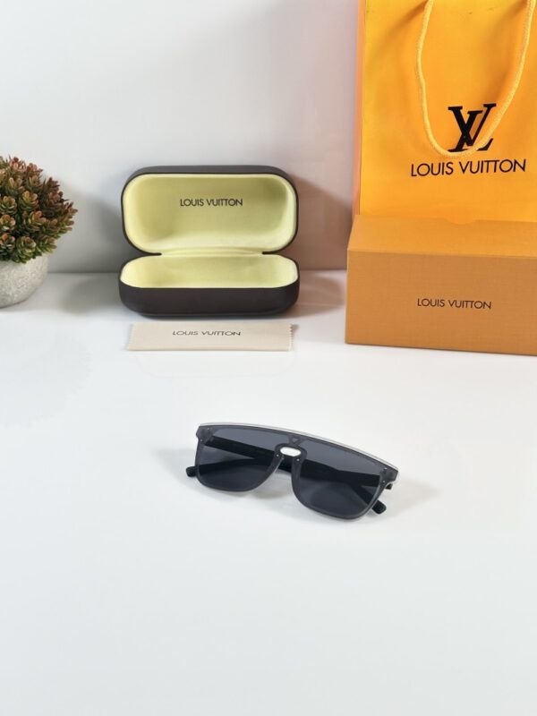 Louis_Vuitton_1822_Ice_Black - Image 4