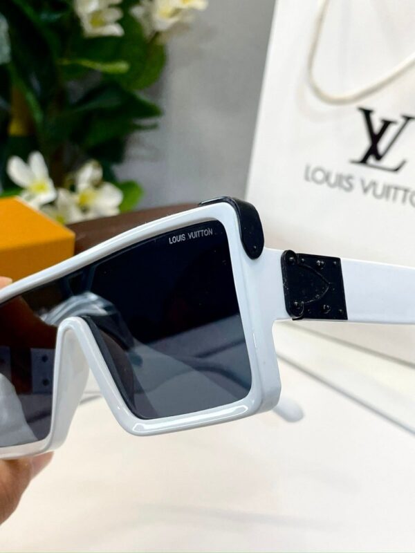 _Louis_vuitton_Z1258white - Image 4