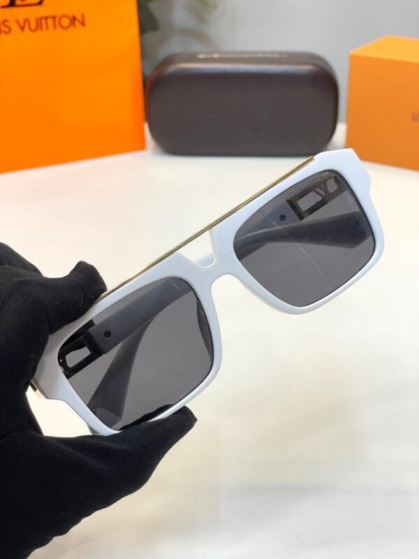 _Louis_vuitton_506_white_gold - Image 3
