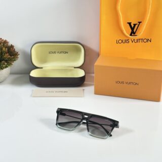 Louis_Vuitton_1230_Gun_Green