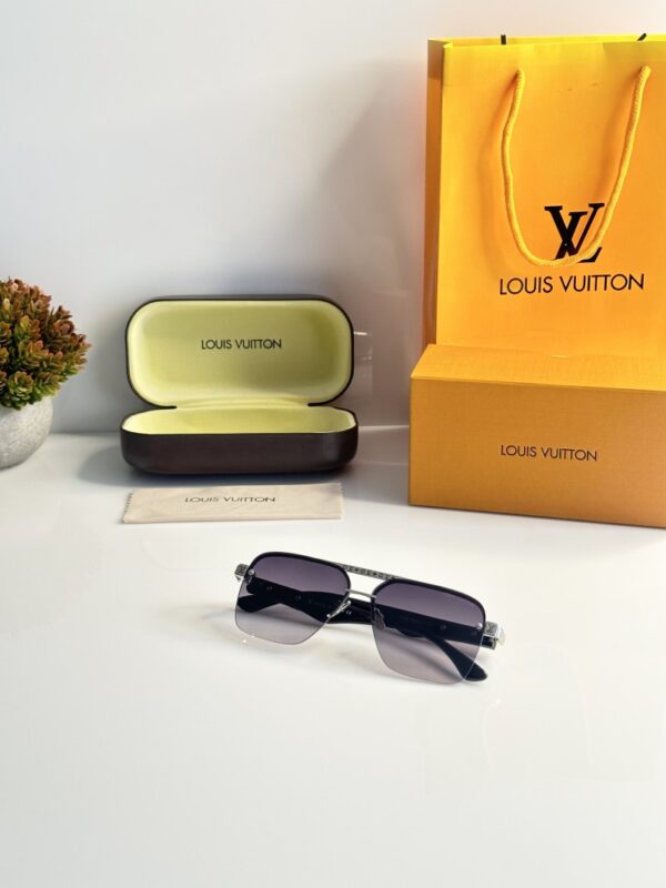 Louis_Vuitton_5125_Silver_Black_DC - Image 2