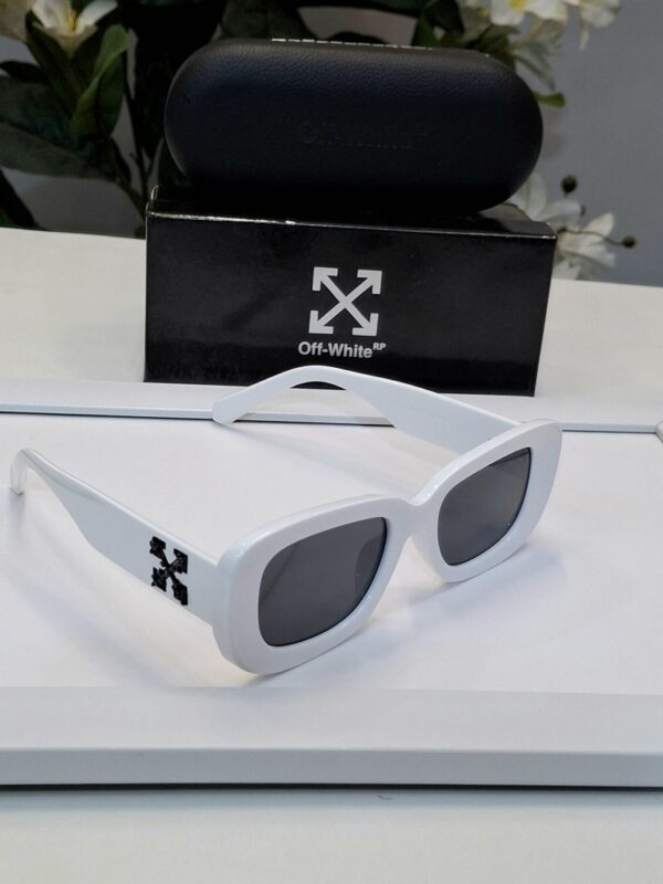 _Off_white_88991 - Image 2