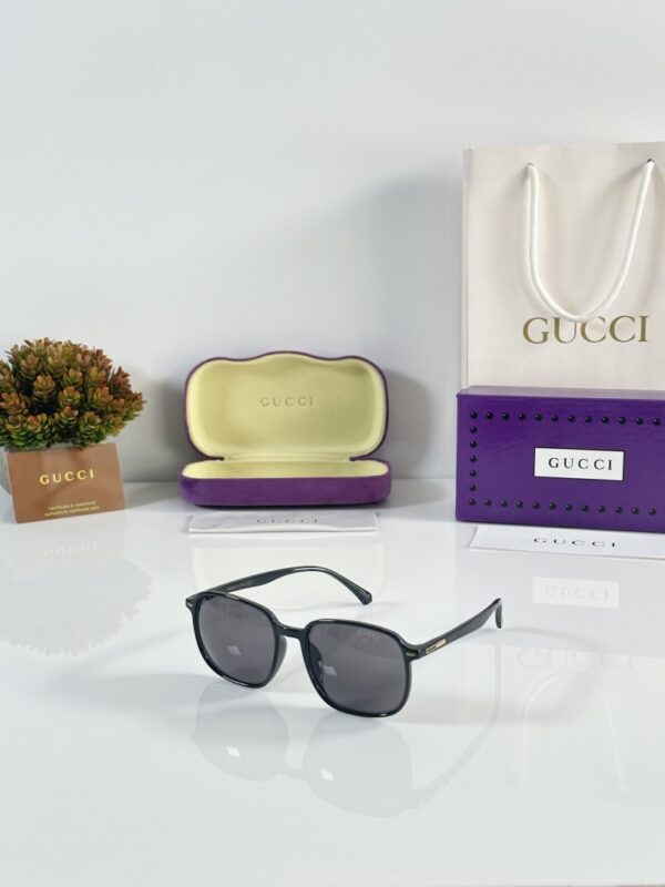 Gucci_2003_Black - Image 2