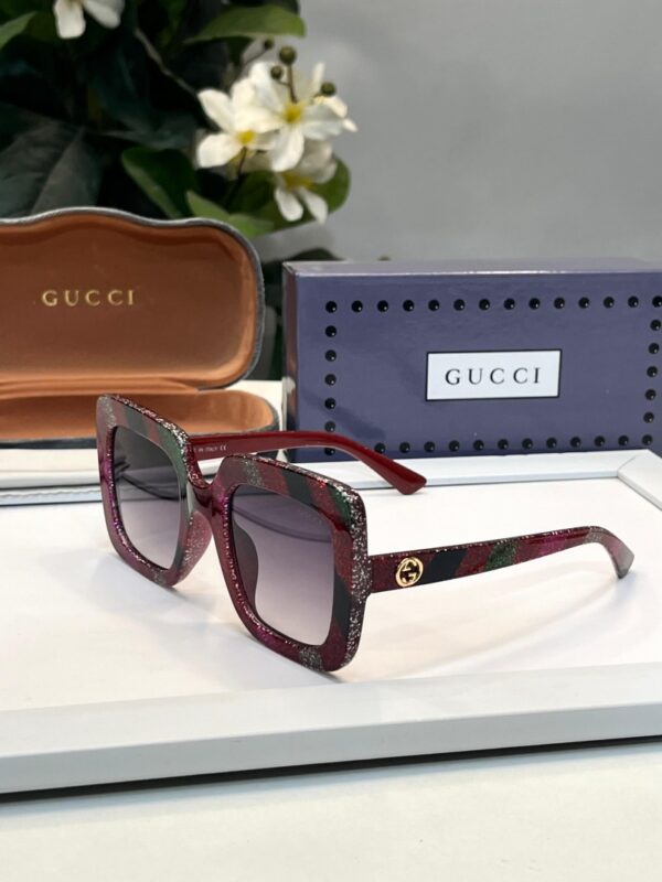 _Gucci_0328_red_for_women - Image 4