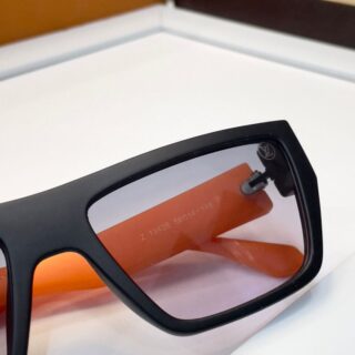 _Louis_Vuitton_1342_orange_black