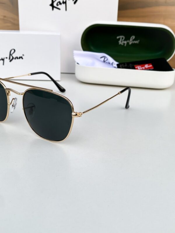 Rayban Gold black 17