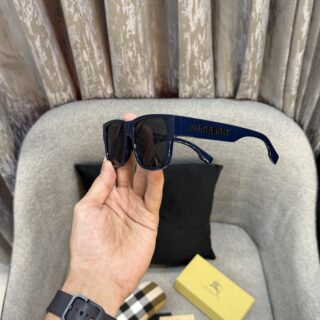 Burberr y Model 4358 Premium sunglass