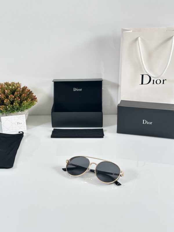 Dior_158_Gold_Black