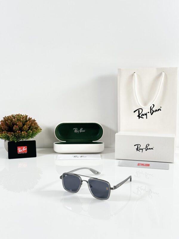 Rayban 06 Grey - Image 4