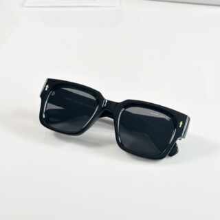 Marc Jacobs 1126 Black