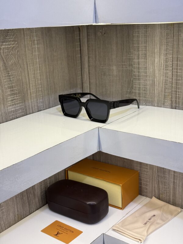 Louis_Vuitton Millionaire 96006 Premium sunglass