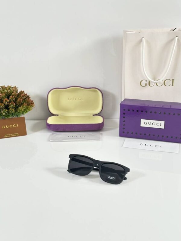 Gucci_0381_Mate_Black