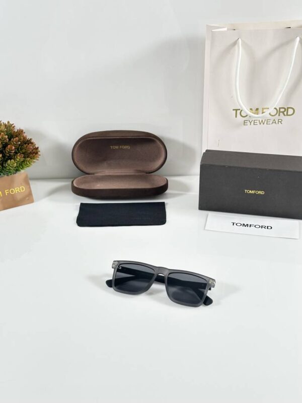 Tomford 0553 Grey Black