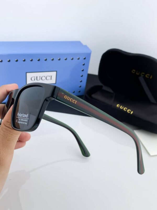 Gucci_black_83123