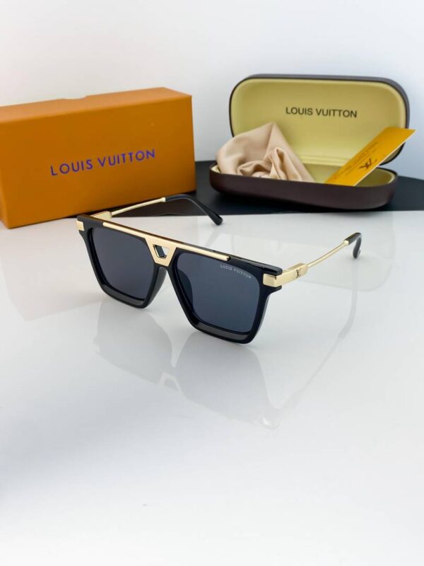 Louis_vuitton_gold black 1230