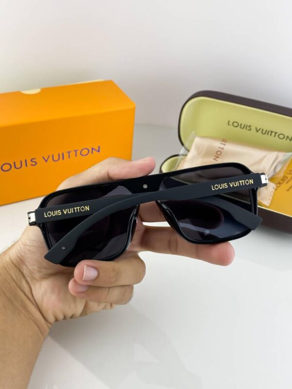 Louis_vuitton_black_8946