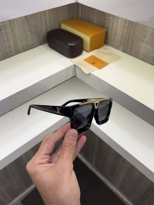 Louis_Vuitton 6129 Premium sunglass - Image 4