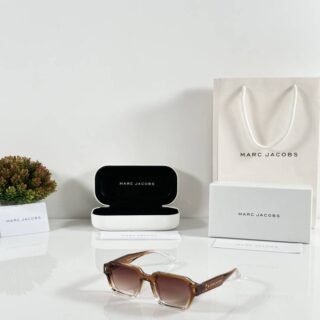 Marc Jacobs 1116 Water Brown