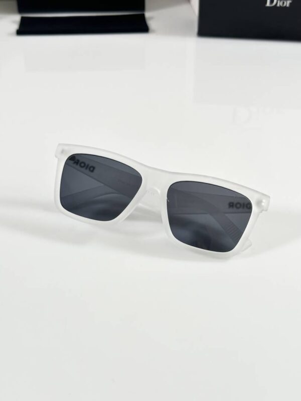 Dior_B27_Ice_Black