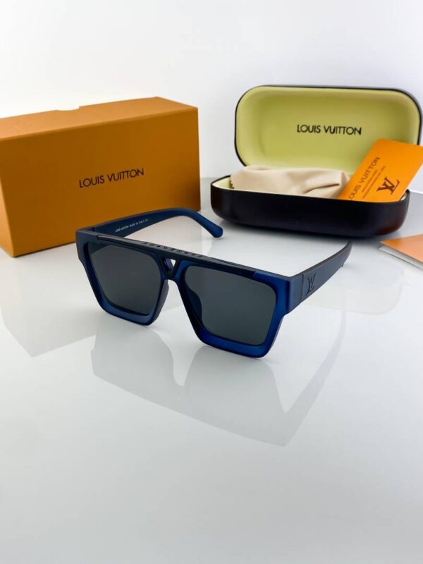 Louis_vuitton_blue_1502