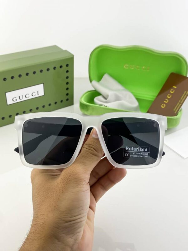 Gucci_white_black_1089
