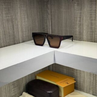 Louis_Vuitton 1502 brown