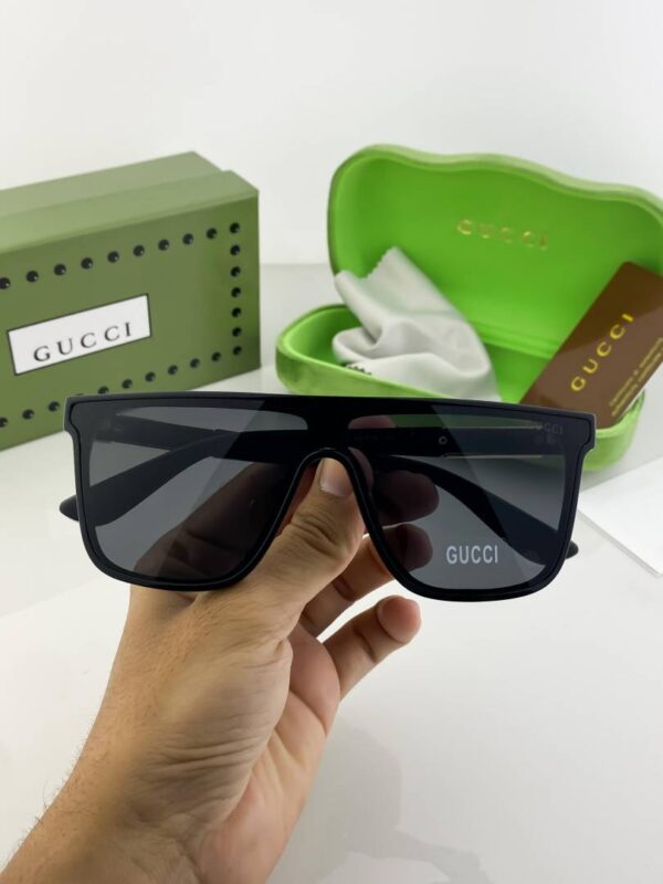 Gucci_black_566