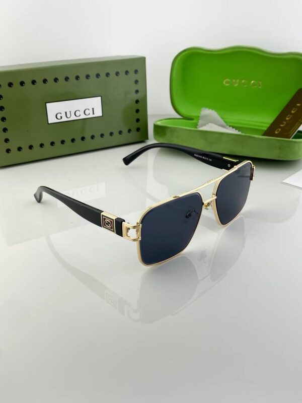 Gucci_gold_black_23