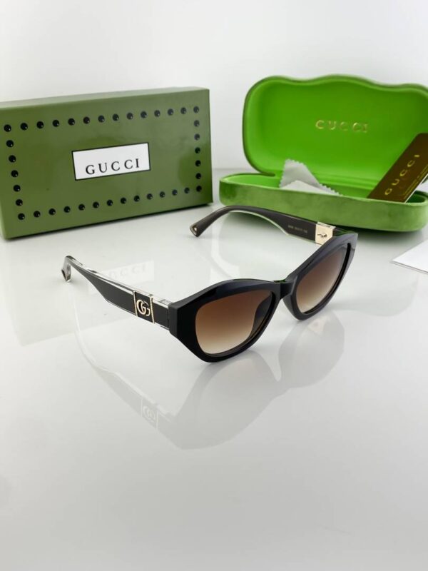 Gucci_brown_8892